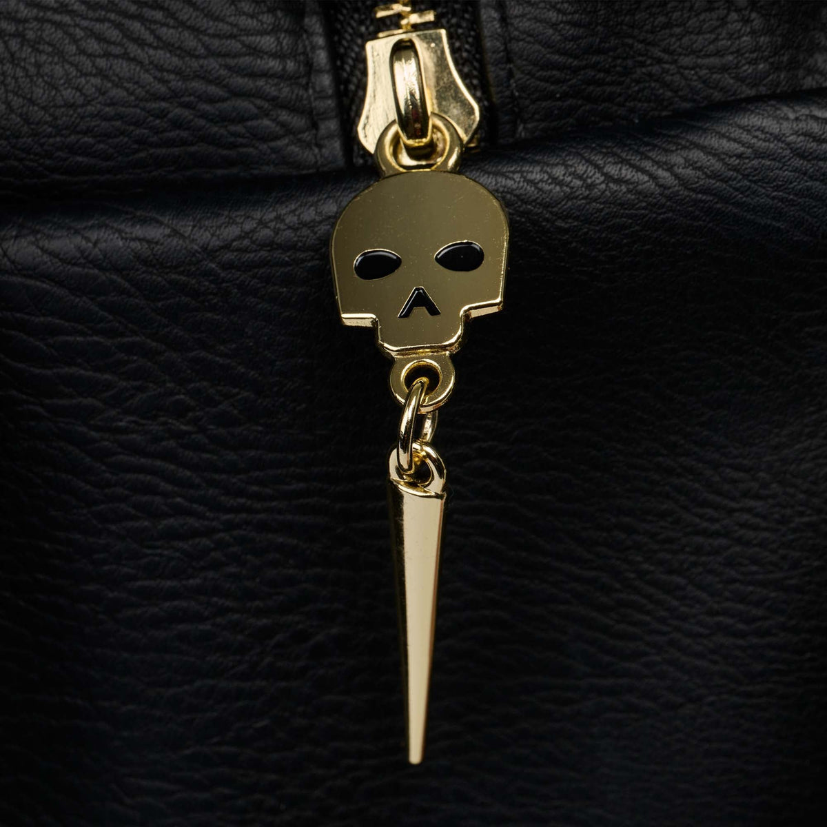 liquid-death-coffin-crossbody-cooler-bag-d4 00028055-Z.jpg