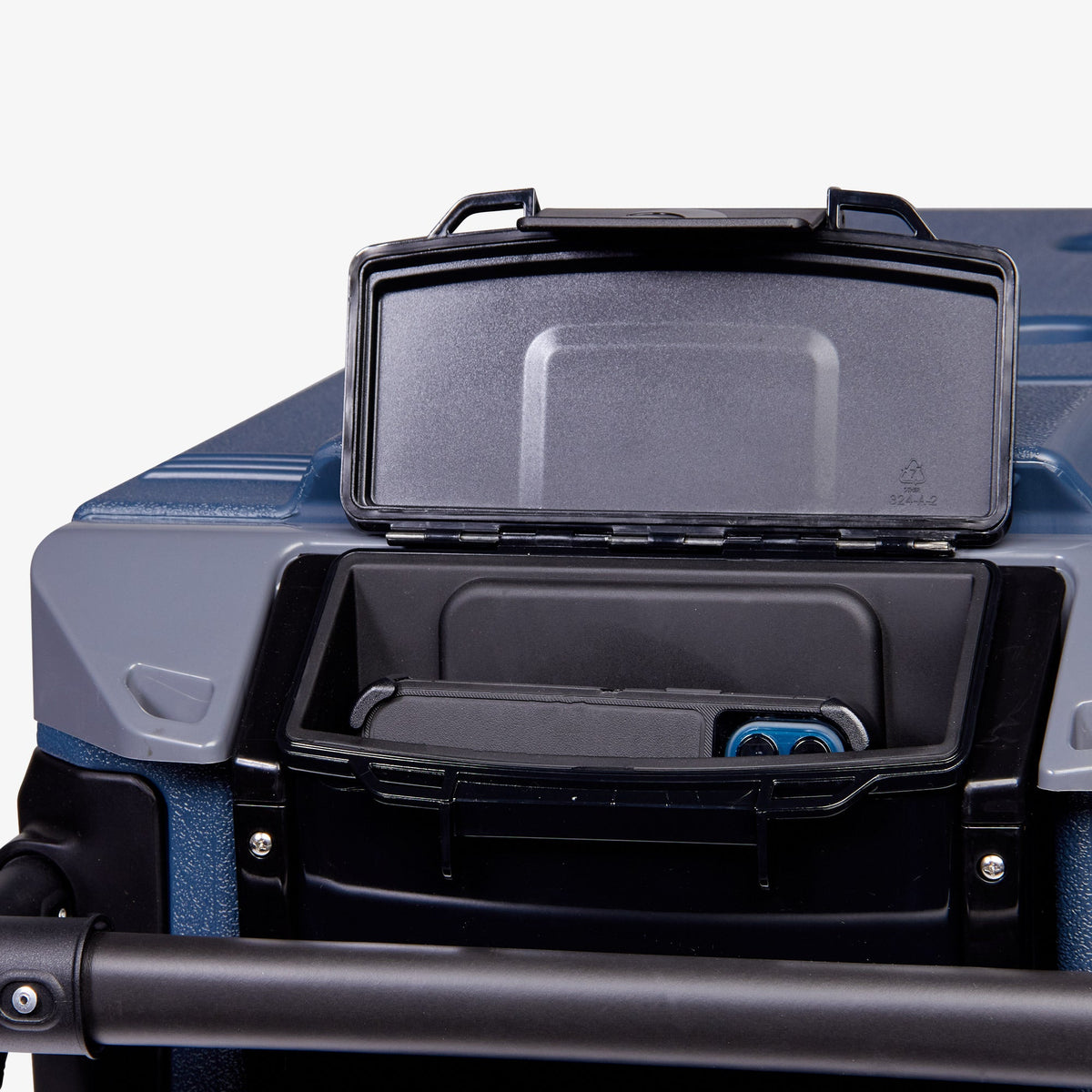 trailmate-journey-70-qt-cooler-v0 00034127_7.jpg